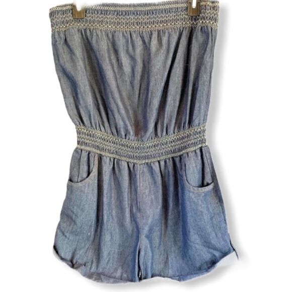 Lime Chili Strapless Shorts Romper‎ - Picture 1 of 9